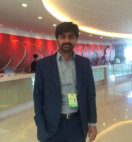 外媒记者:中国外交政策温和而积极 引领全球化