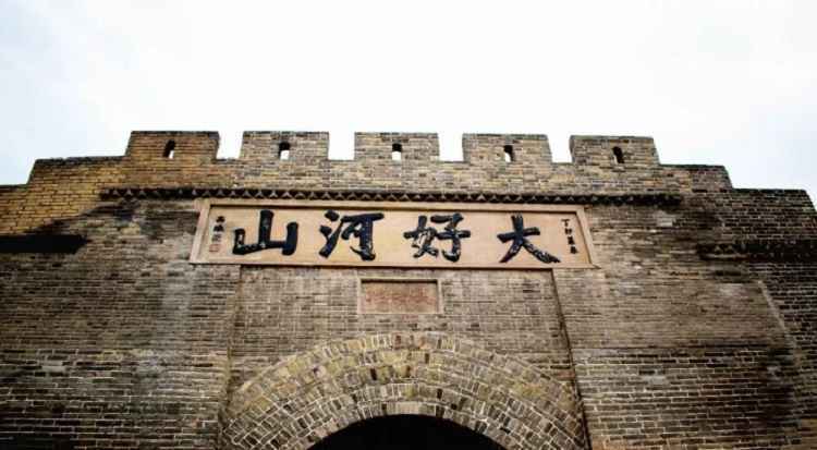 名牌导游带您游河北|金秋塞外看旅发！张家口大境门：一座城，一个门！