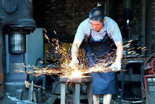 河北行唐：百炼成钢，十余载锻造传非遗