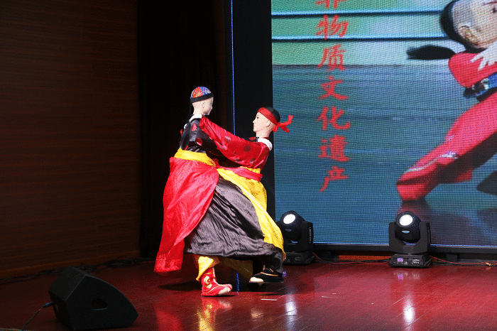 名牌导游带您游河北|自己摔自己，底下定乾坤！承德这个国家级非遗项目，你见识过吗？