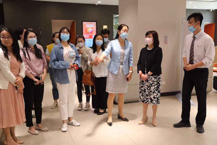 中银协携十余家主流媒体云采访平安银行武汉分行牵头2000亿项目落地支持湖北疫后重振