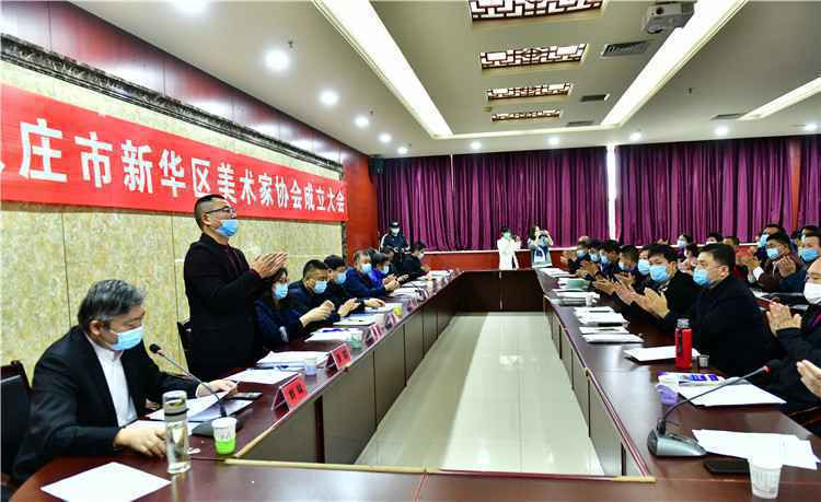 “魅力新华·共筑中国梦”美术作品展在石家庄新华区文体中心举行