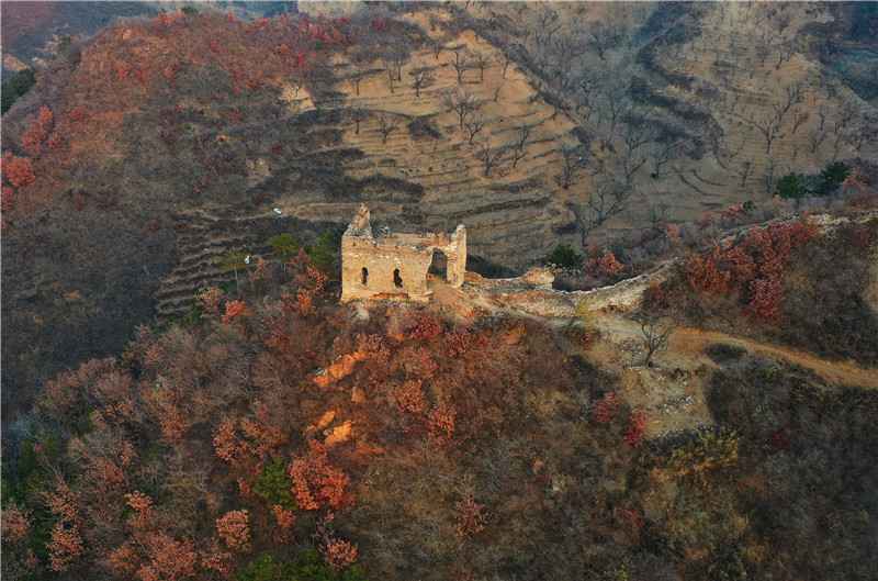 河北迁西:长城深秋美