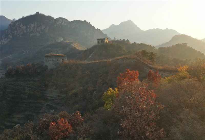 河北迁西:长城深秋美