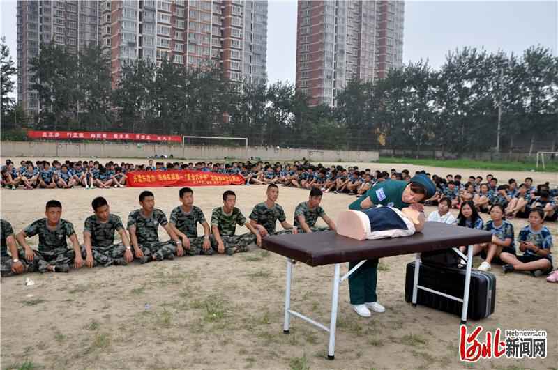 河北保定市二院“黄金六分钟”急救志愿服务项目荣获银奖