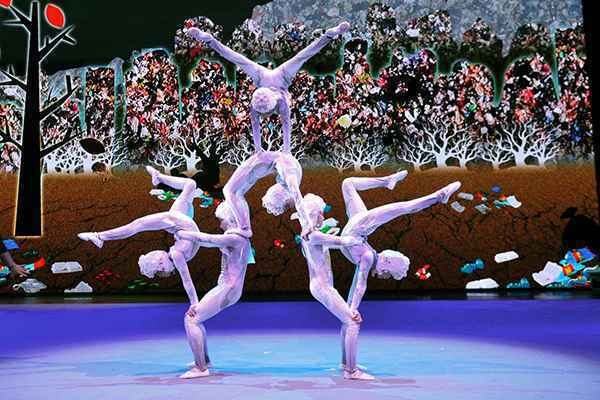 杂技儿童剧《绿色动员令——垃圾分类》直播首秀 获赞无数！