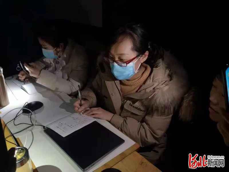 石家庄：一家三医，齐心战“疫”