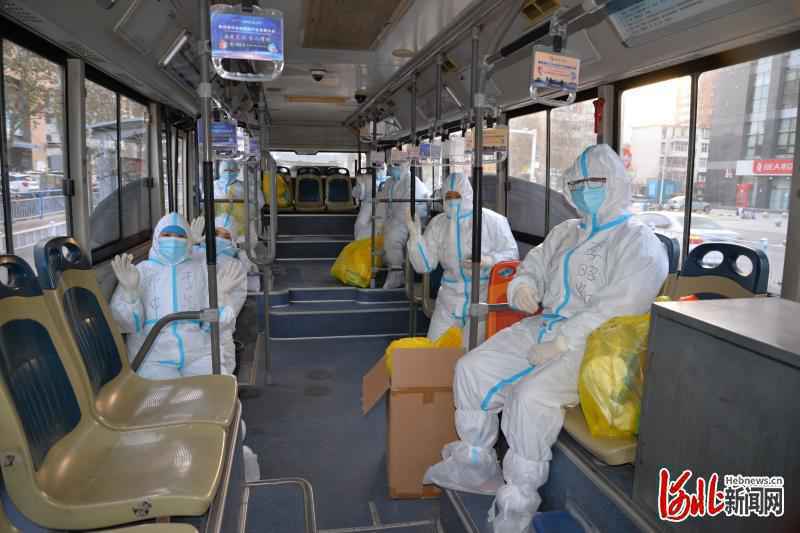 助力全市第二次核酸采样 石家庄市中医院2支80人核酸检测采集志愿队出征