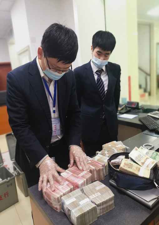 聚是一团火，散是满天星 ——中国银行邢台分行业务经理队伍抗疫纪实