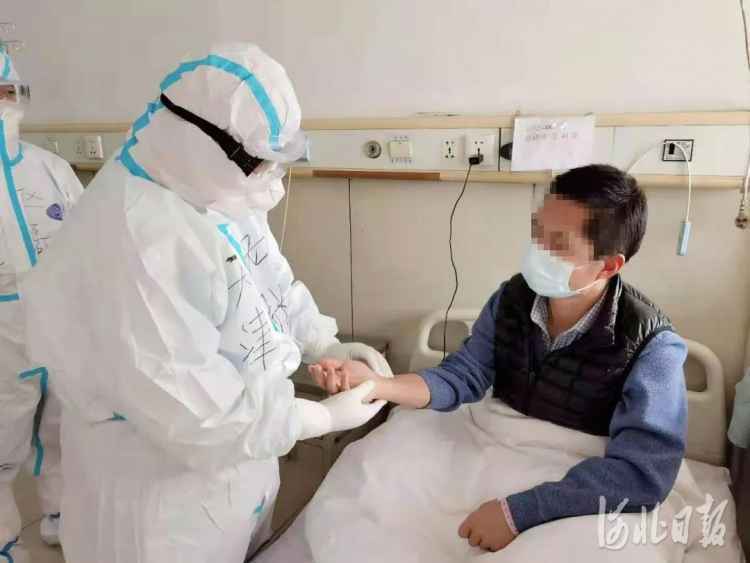 张伯礼院士深入石家庄定点医院指导：建设高水平的中医康复机制