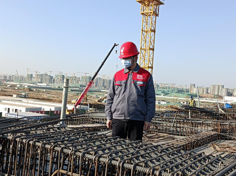 元宵灯火燃 团圆一屏间