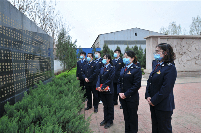 国家税务总局柏乡县税务局开展清明节祭奠英烈活动