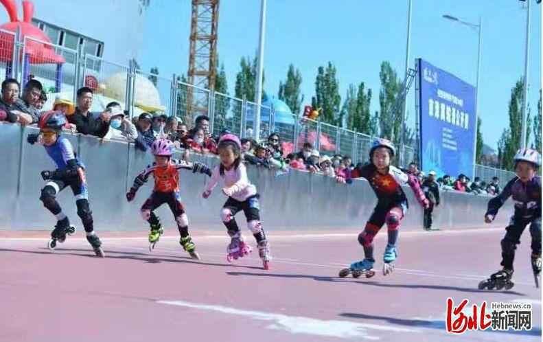 京津冀轮滑公开赛在河北承德激情开赛